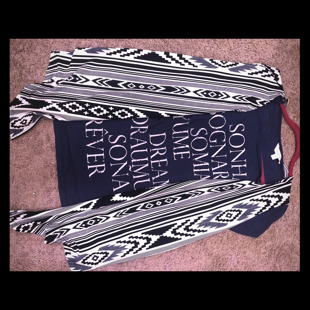 Women’s top with separate matching duster
